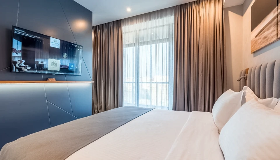 هتل اونیکس تفلیس